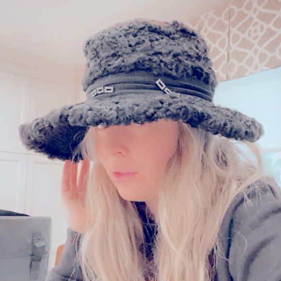 Genuine Persian Lamb Wide Brim Hat - Picture 1 of 9